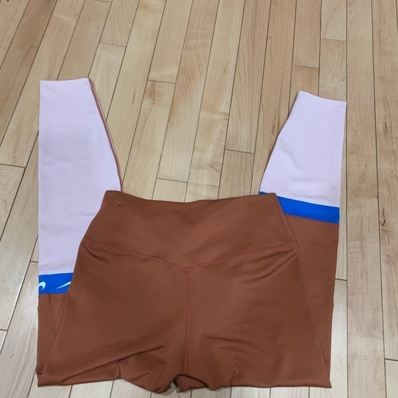 Nike dri-fit size medium burnt orange pink color block - Picture 6 of 6